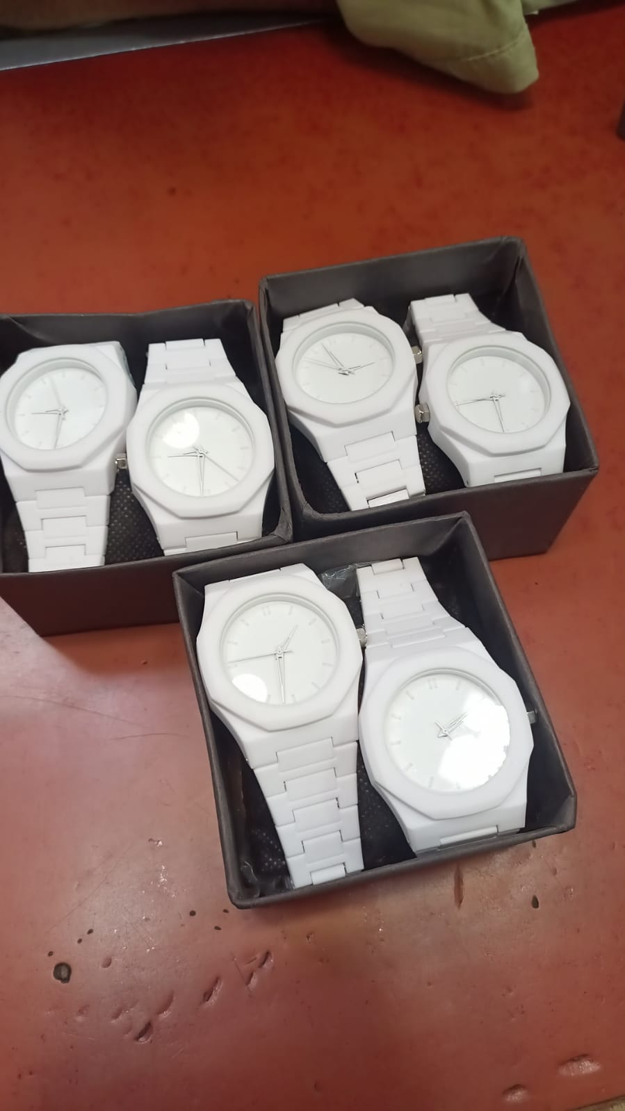 White Aura Watch